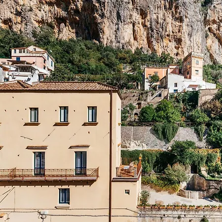 Relais 4* أمالفي